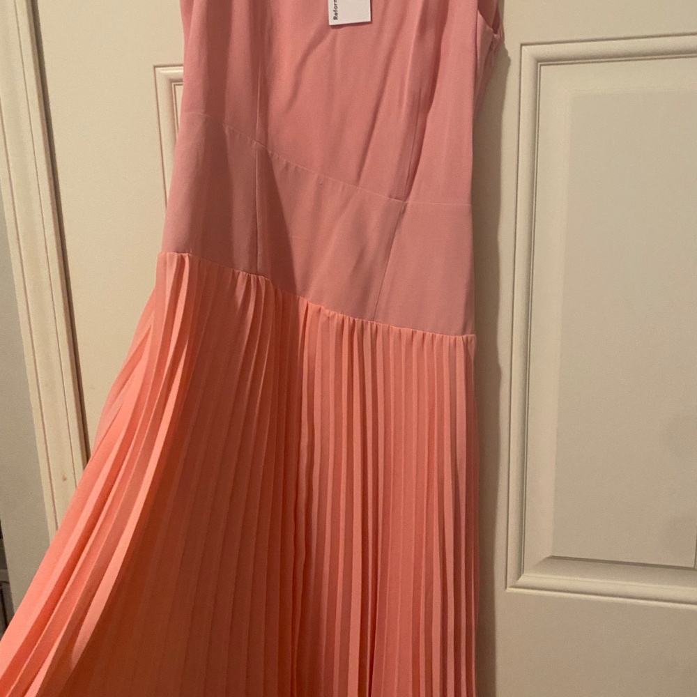 Dress - Picture 4 of 5